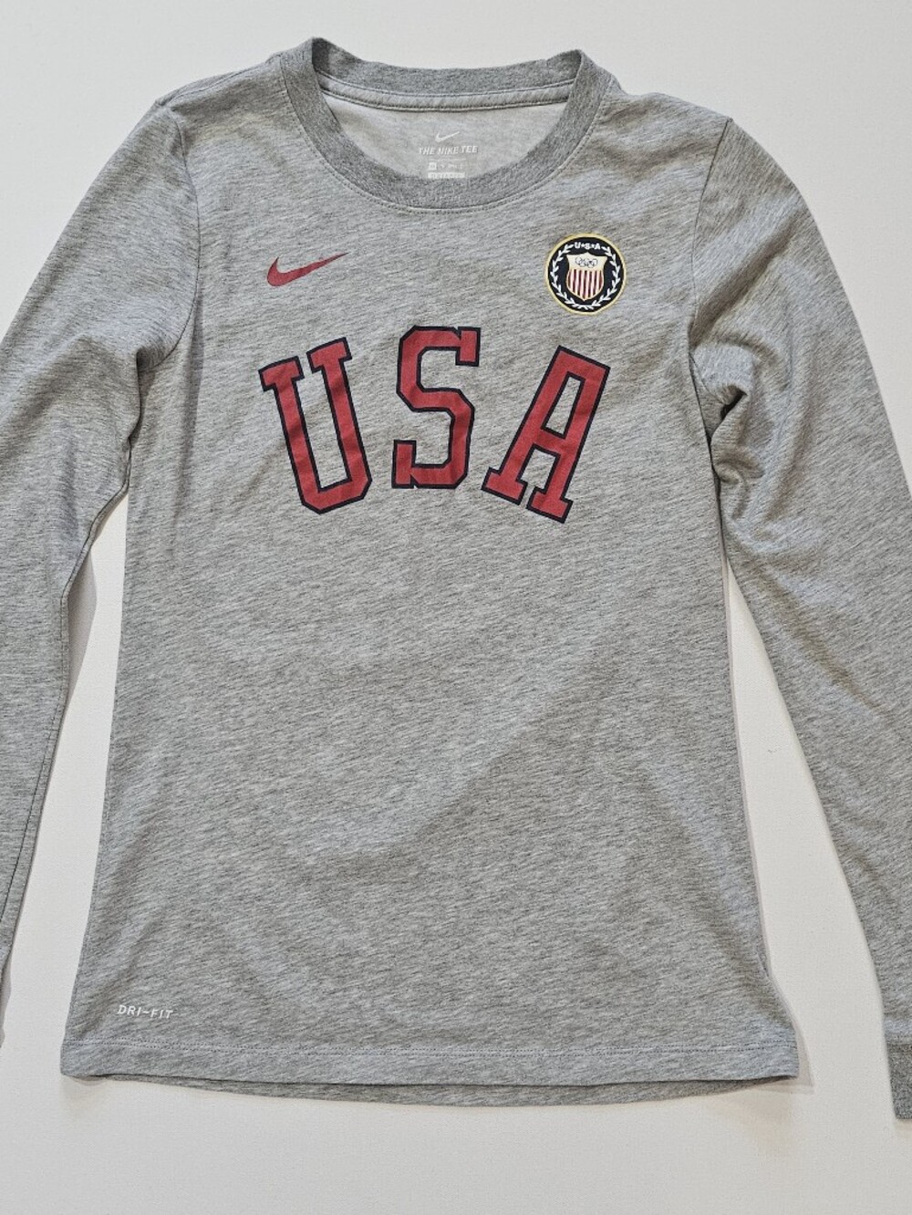 Nike USA Olympics T-shirt Womens XS‎ Grey Red Spellout Logo Swoosh Graphic Tee